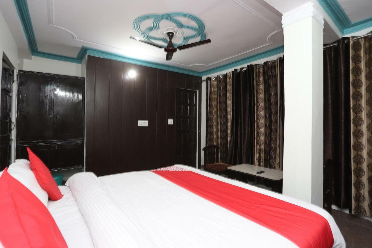 Oyo 43694 Hotel Hillson Pauri Eksteriør billede
